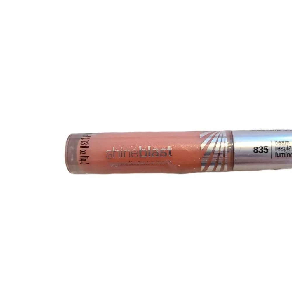 Covergirl Shineblast 835 Beam